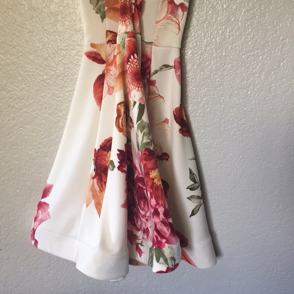 Floral summer dress - Picture 5 of 6